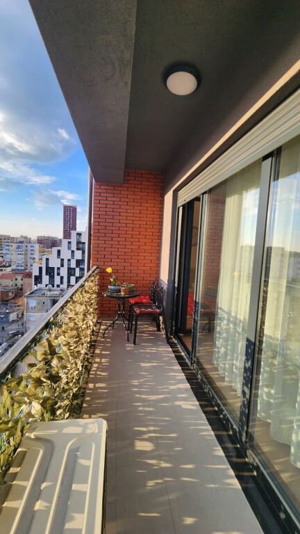 APARTAMENT 2+1 PER QERA TEK PAZARI I RI
