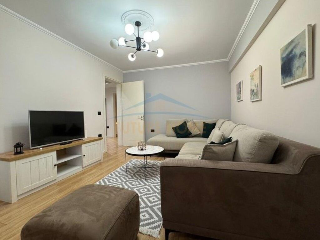 For sale, 2+1 Apartment, Mine Peza Street, Tirana.