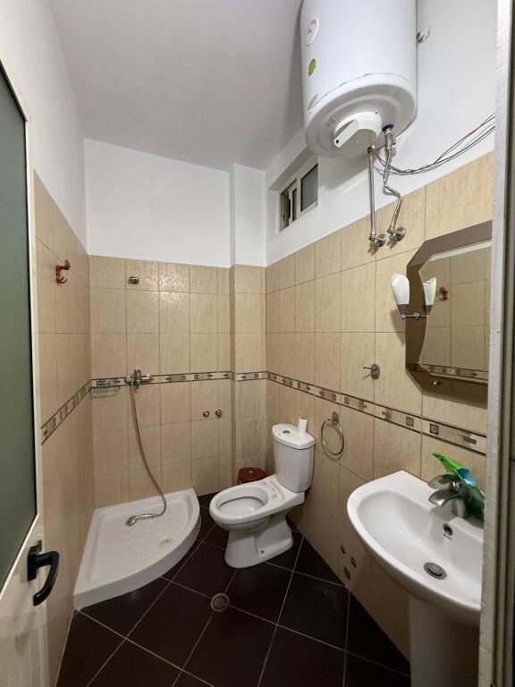 Jepet me qira apartament 2+1