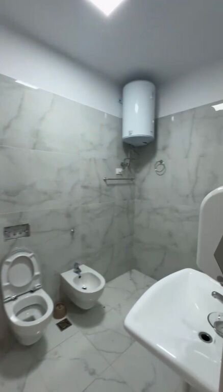 Apartment 3+1+2 for sale in Komuna e Parisit