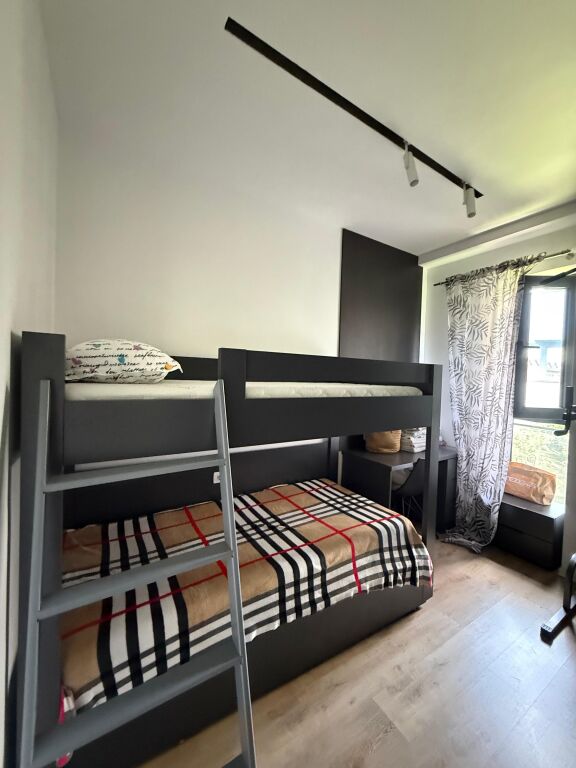 Apartament 2+1 per shitje tek Rruga e Kosovareve.