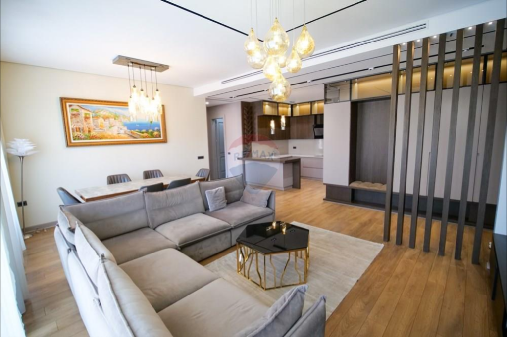 Apartment for sale 2+1+2+parking for sale at Delijorgji