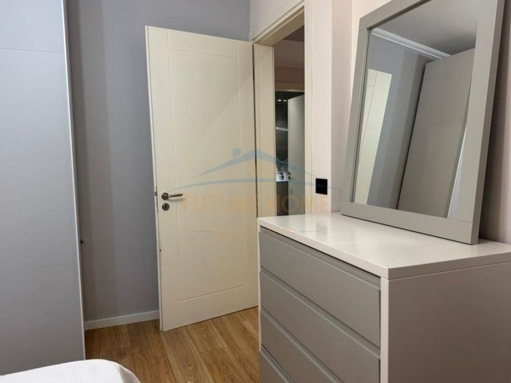 For sale, 2+1 Apartment, Mine Peza Street, Tirana.