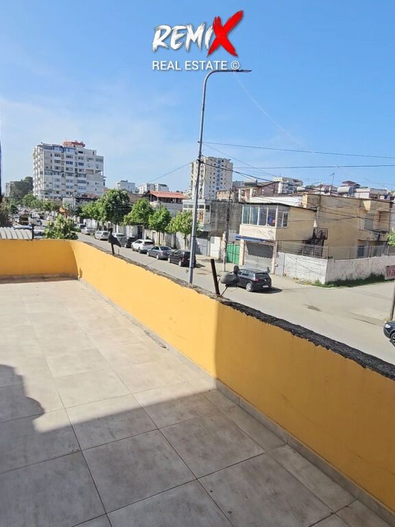 🏢 OBJEKT MULTIFUNKSIONAL PËR SHITJE – BUZË RRUGE KRYESORE, ALEKSANDËR GOGA, DURRËS