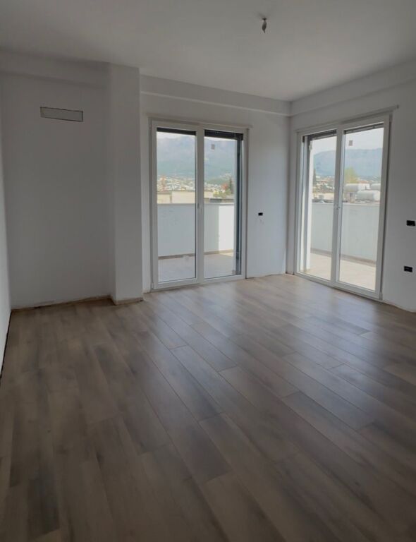 Shitet Apartament 2+1+2 , Ali Dem