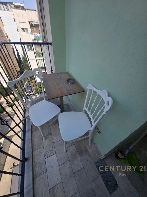 Appartamento 2+1 in vendita vicino alle ville di Vienna a Golem!!! 
