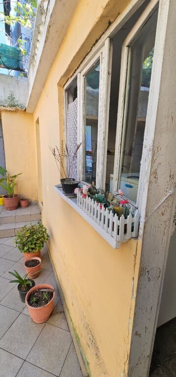 Shitet vile 2 kateshe bashk me 2 dydane prane Gjykates Durres