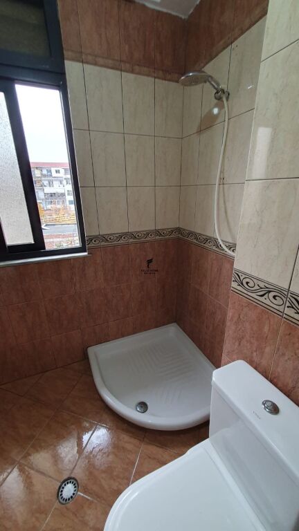 APARTAMENT ME QERA 1+1 MYSLYM SHYRI 60.000 LEKE FH-69666