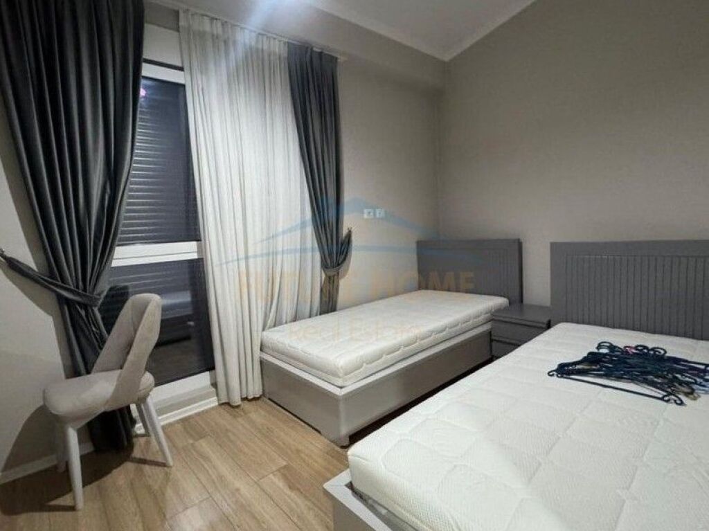 Qera, Apartament 2+1+2+Post Parkimi , Jordan Misja , Tirane