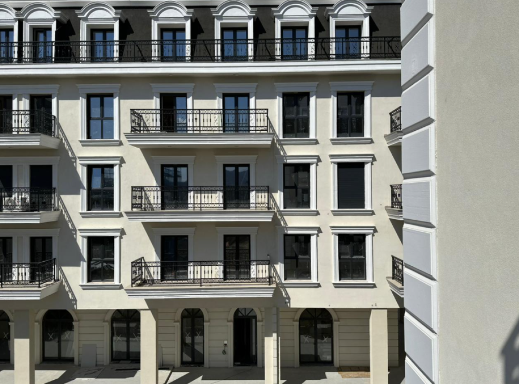 🏡 SHITET GARSONIERE – REZIDENCA PORTA TIRANA E RE, SAUK
