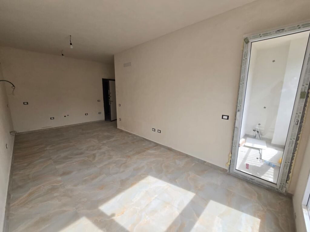 Apartament 2+1 ne Shitje prane Fushes ne Ali Dem