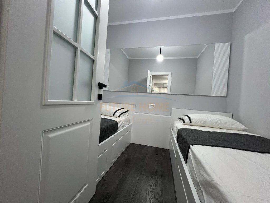 Qera, Apartament 2+1+ Post parkimi, Usluga, Stacioni i Trenit, Tiranë