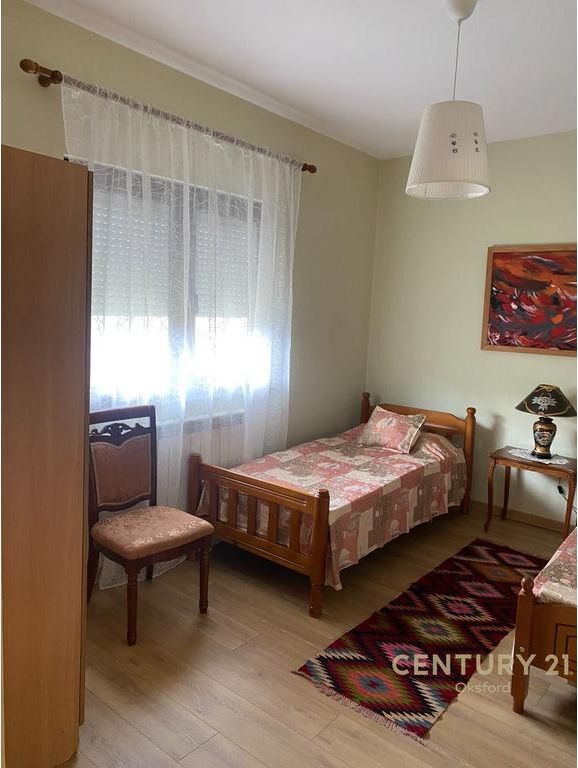 APARTMENT FOR RENT 3+1 WITH PARKING SPACE NEAR STUDENT CITY