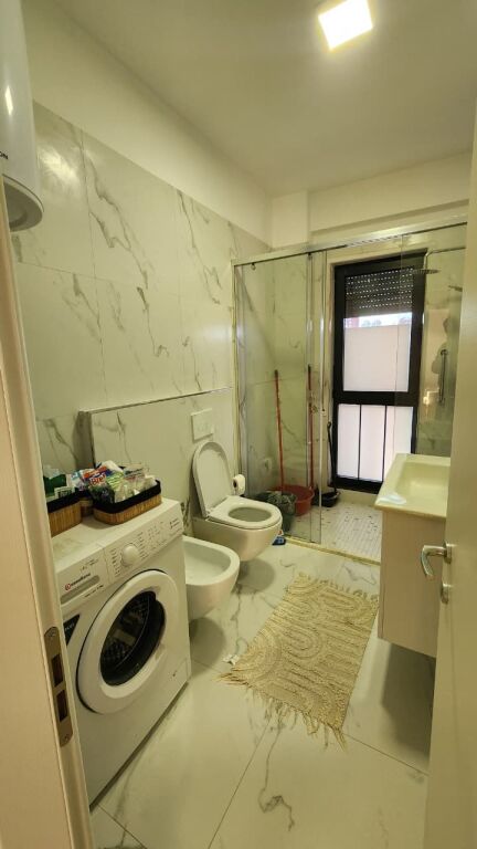 APARTAMENT 2+1 PER QERA TEK PAZARI I RI