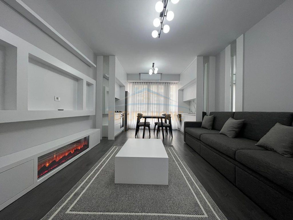 Qera, Apartament 2+1+ Post parkimi, Usluga, Stacioni i Trenit, Tiranë