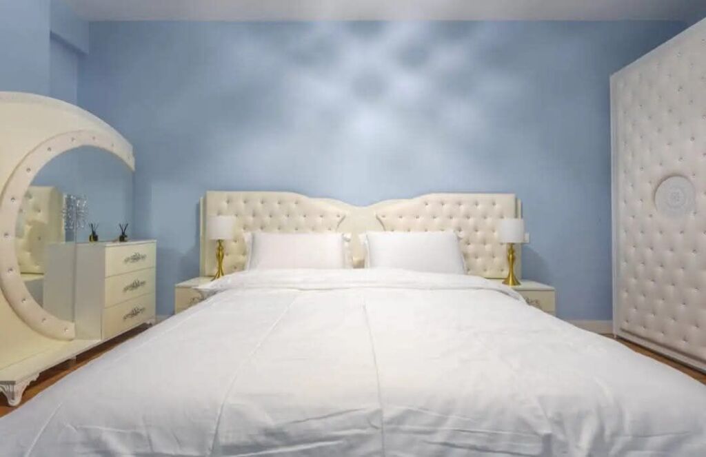 FOR RENT 2+1 APARTMENT - WILSON SQUARE, TIRANA