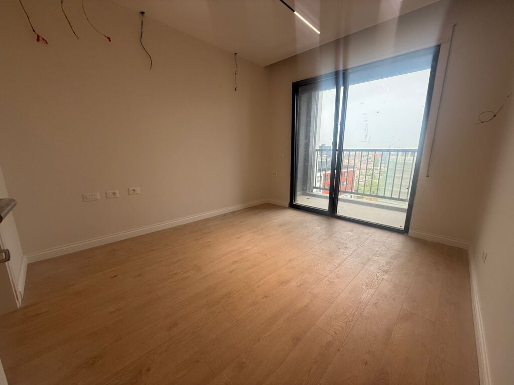 Apartment 2+1+2 for Sale, New Boulevard