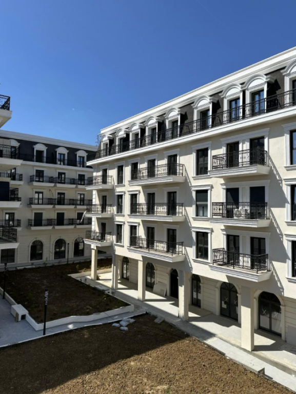 🏡 SHITET GARSONIERE – REZIDENCA PORTA TIRANA E RE, SAUK
