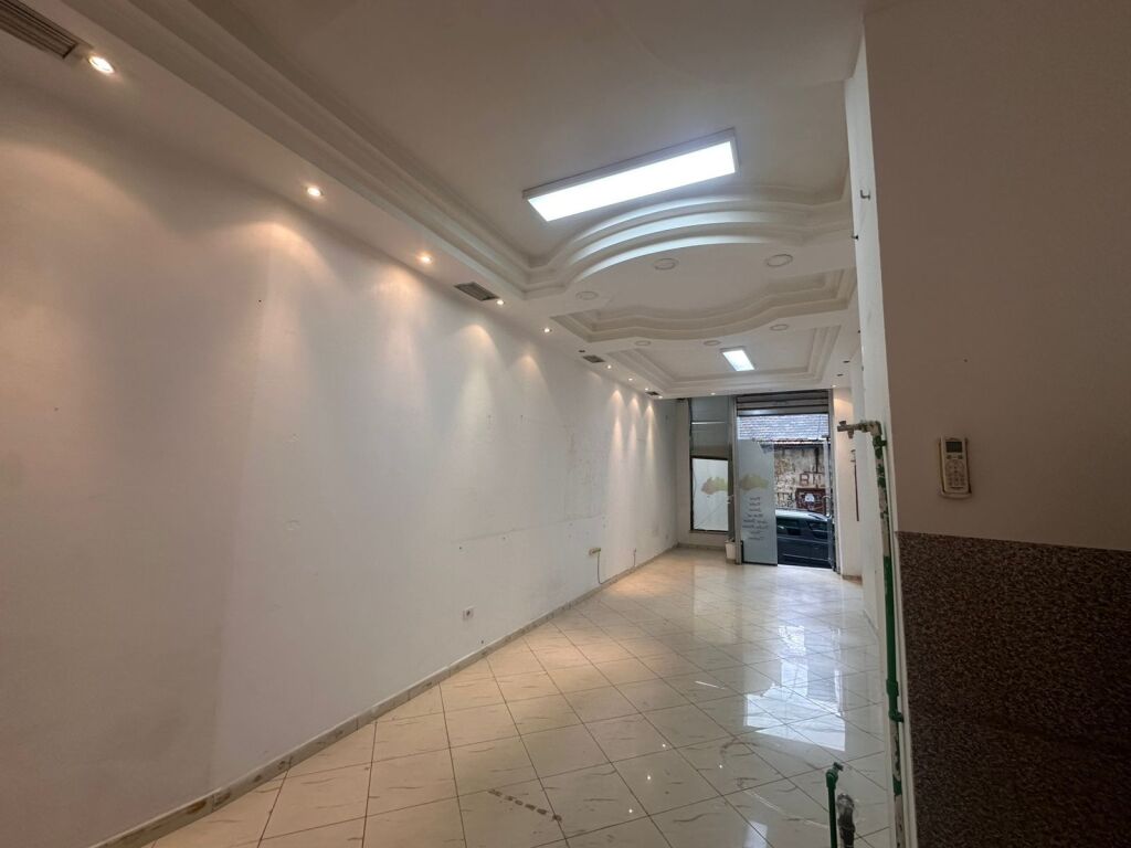 Dyqan per qira , Qender 550Eur