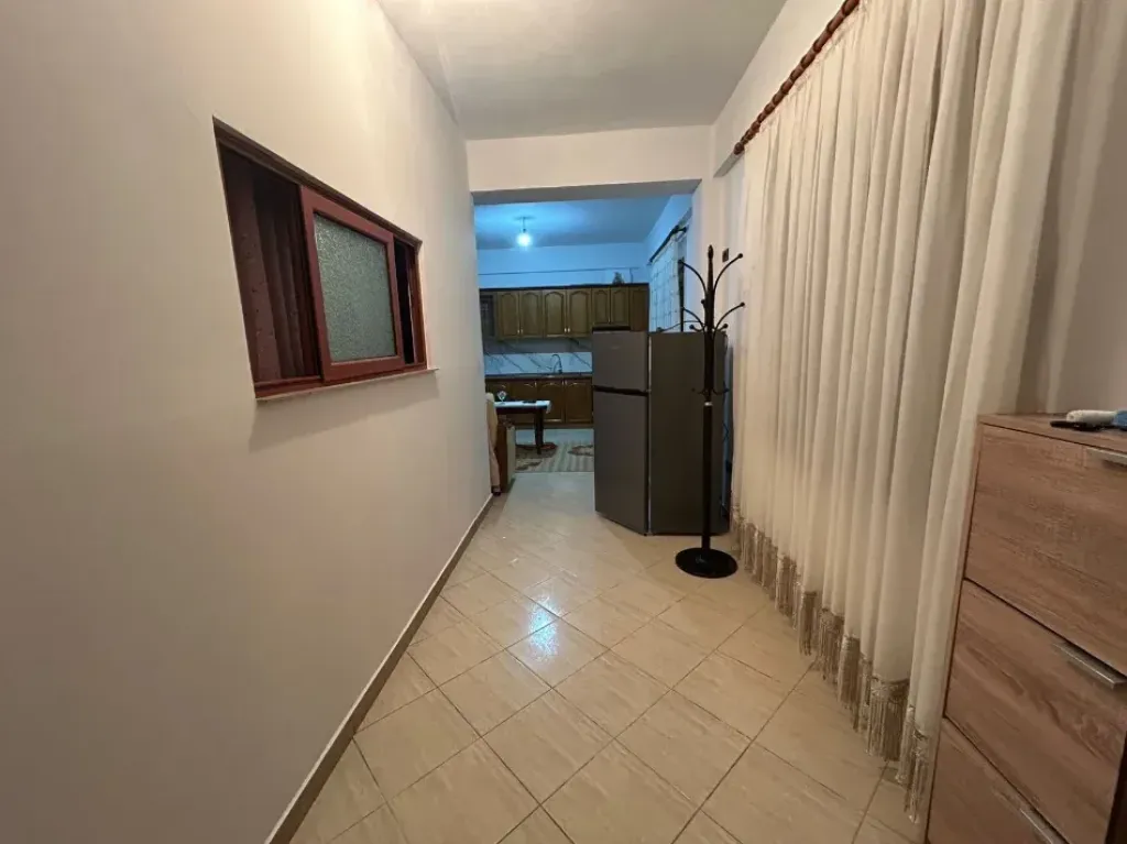 Apartament 2+1 me Qera Kombinat