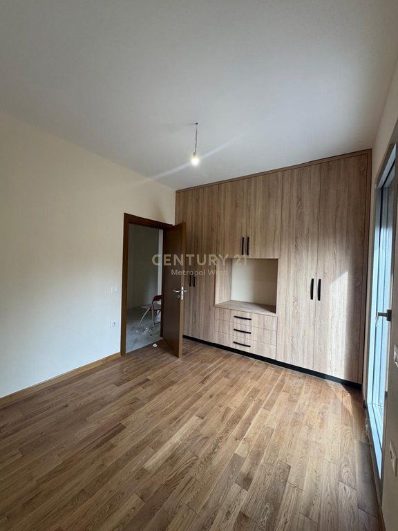 Apartment 3+1+2 for rent at Farka Lake