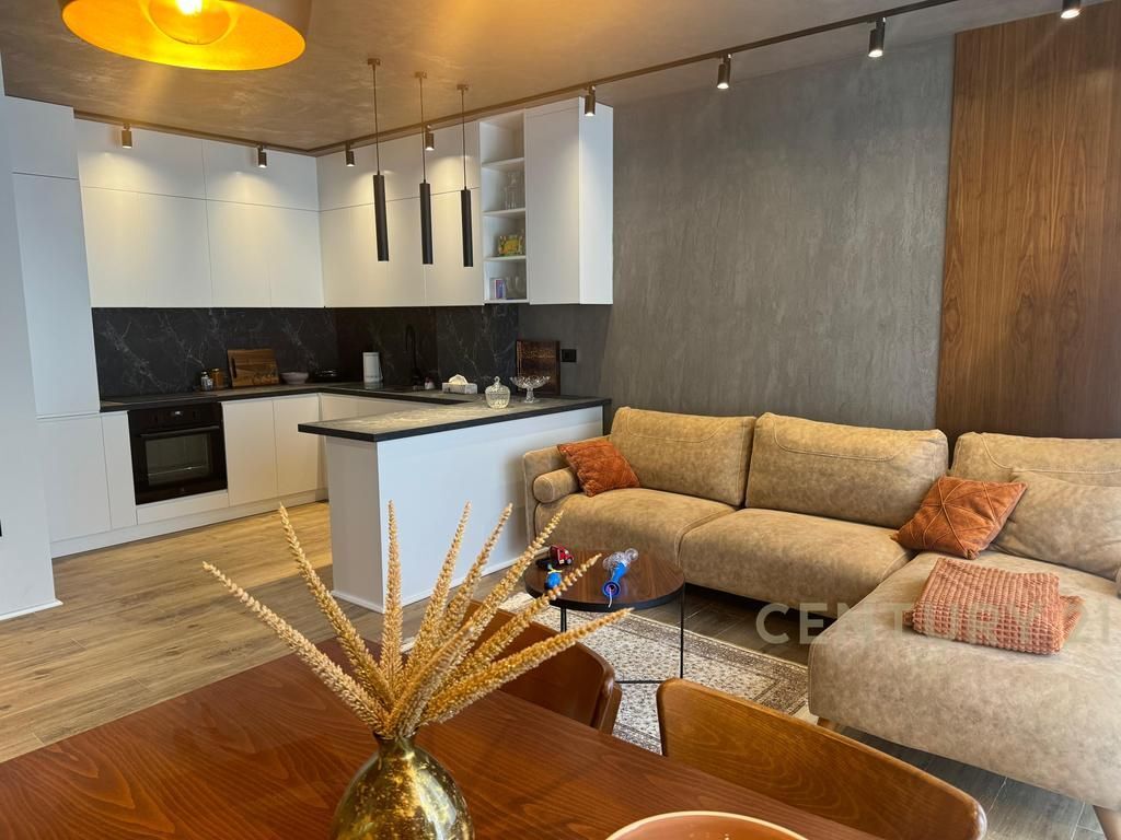 VENDESI SUPER APPARTAMENTO 1+1 A GOLEM !