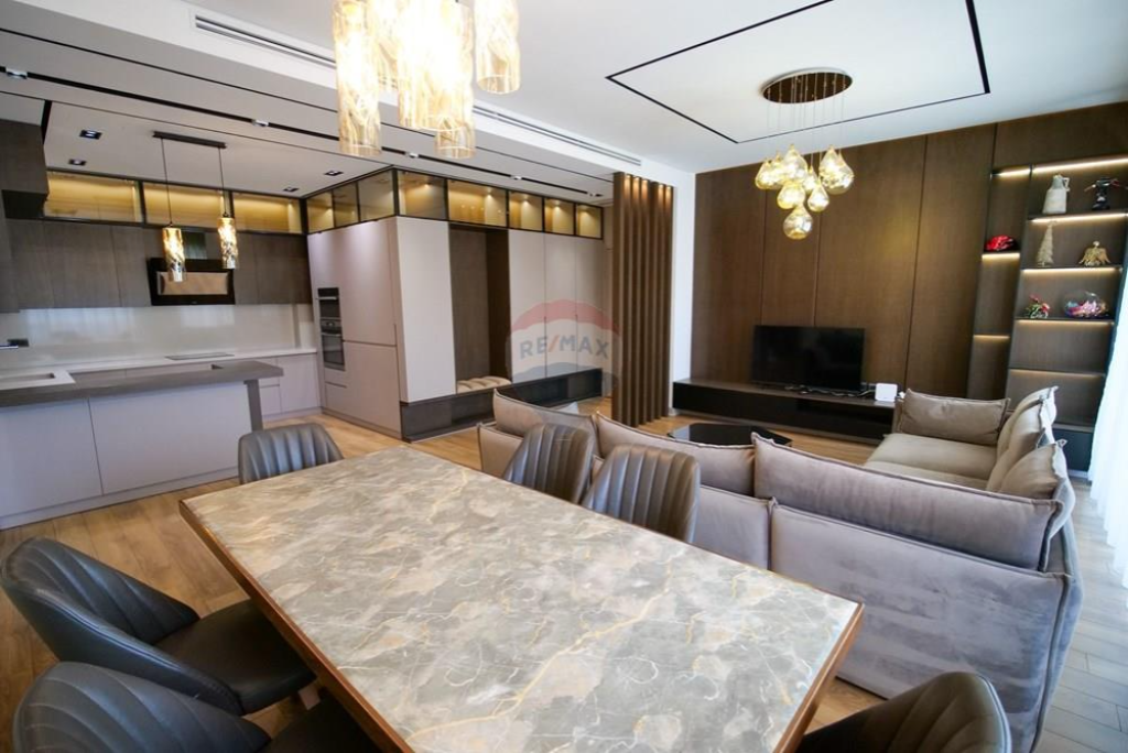 Apartment for sale 2+1+2+parking for sale at Delijorgji