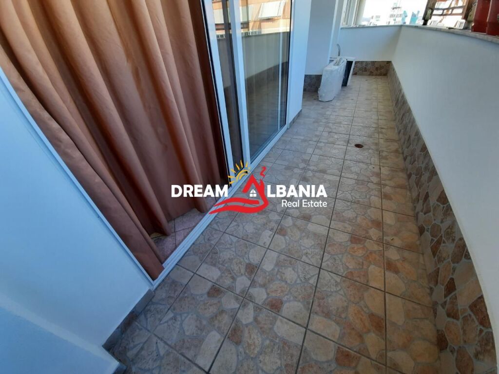 Apartament 3+1+2  me qera tek komuna e parisit prane kompleksit Kika (ID 4231259)