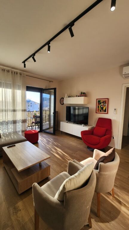 APARTAMENT 2+1 PER QERA TEK PAZARI I RI