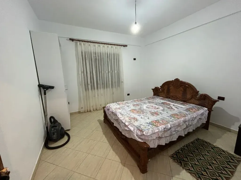 Apartament 2+1 me Qera Kombinat