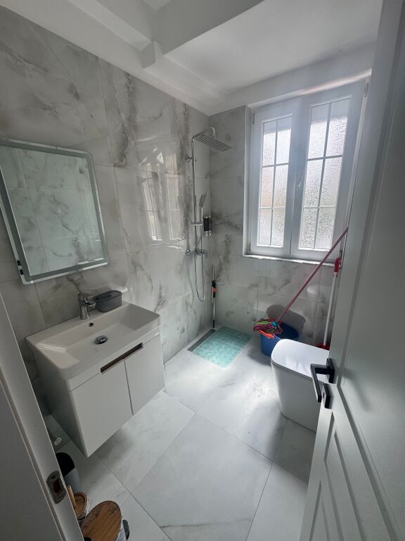 🏡 APARTAMENT 1+1 ME QERA 📍 21 Dhjetori