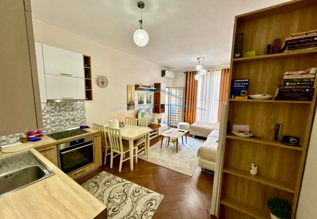 🏡 1+1 i Mobiluar te Unaza e Re (Astir) – Ideale për Banim ose Investim! ✨