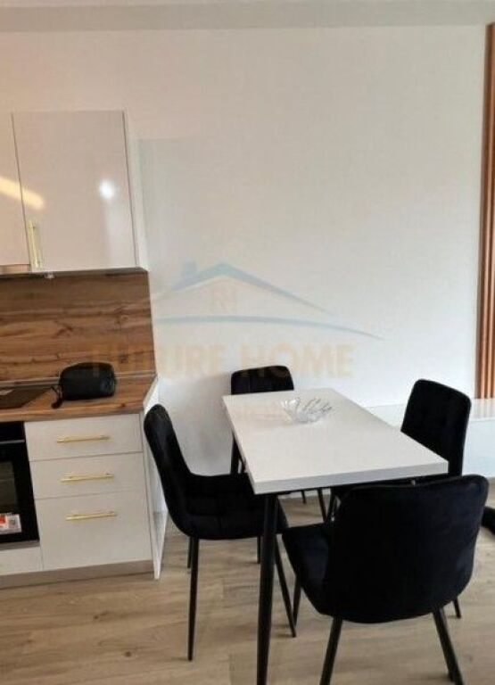 Affitto, Appartamento 1+1, Complesso Henke, Tirana