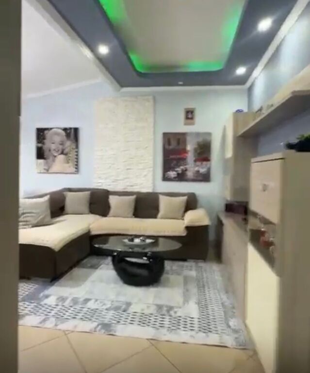 Apartment 2+1 for rent near the United School