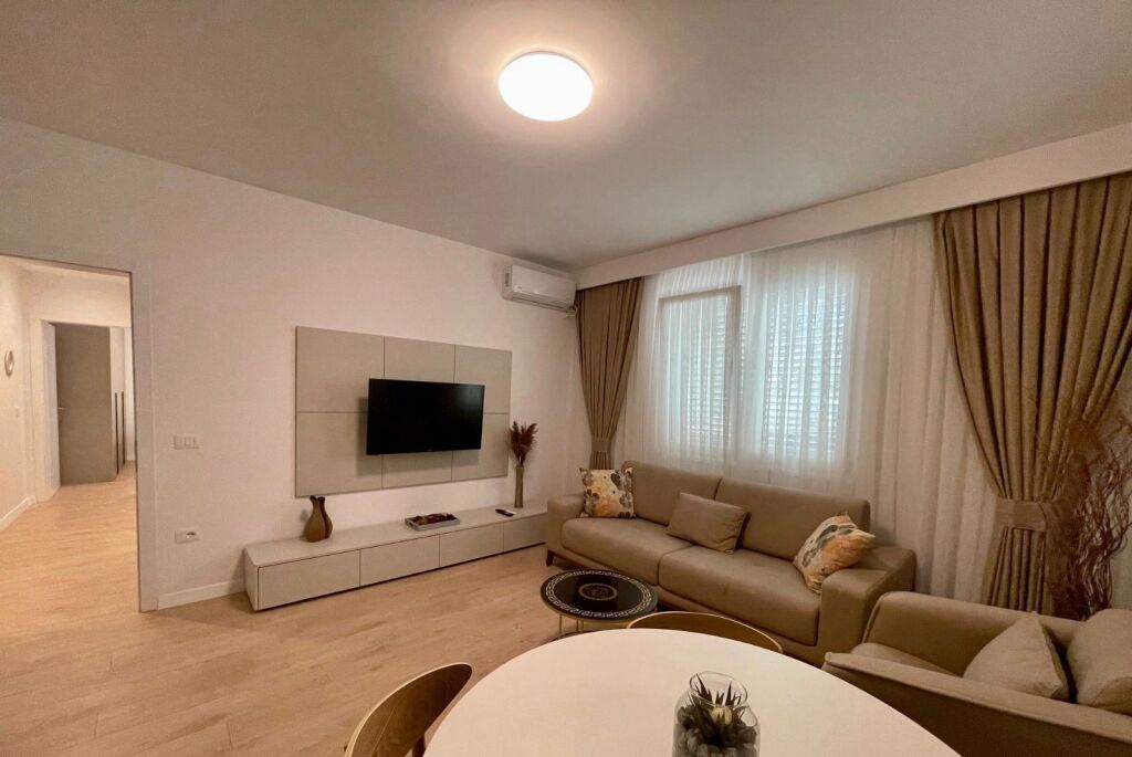 APPARTAMENTO IN AFFITTO VIA KAVAJES 2+1