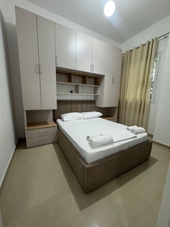 Jepet me qira apartament 1+1