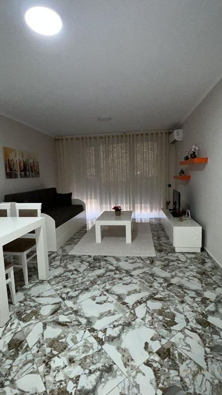 Shitet apartament 1+1 në Shëngjin – shumë pranë detit
