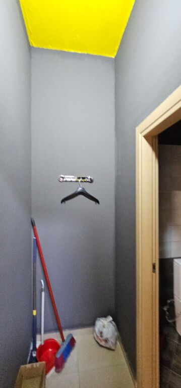 SHITET AMBIENT BIZNESI 100 M2 200.000 EURO PRAN KOLEGJIT ENEIDA