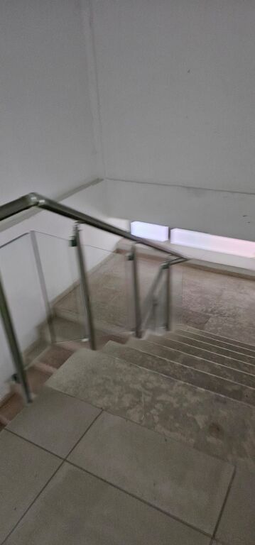 SHITET AMBIENT BIZNESI 100 M2 200.000 EURO PRAN KOLEGJIT ENEIDA