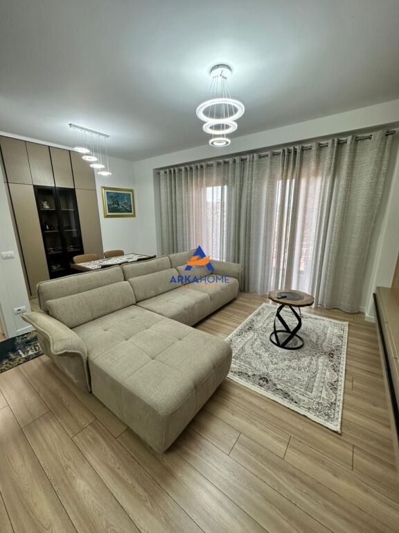 APPARTAMENTO 3+1+2 IN AFFITTO " VIA KAVAJES " 1950 EURO