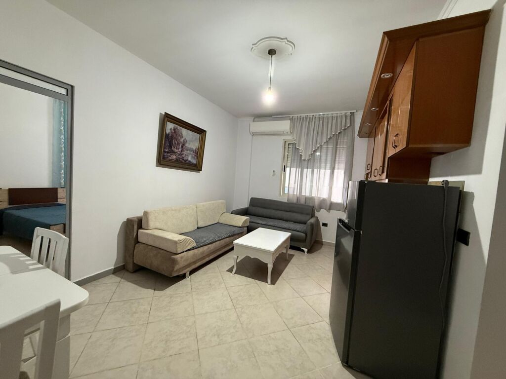 Jepet me qira apartament 2+1