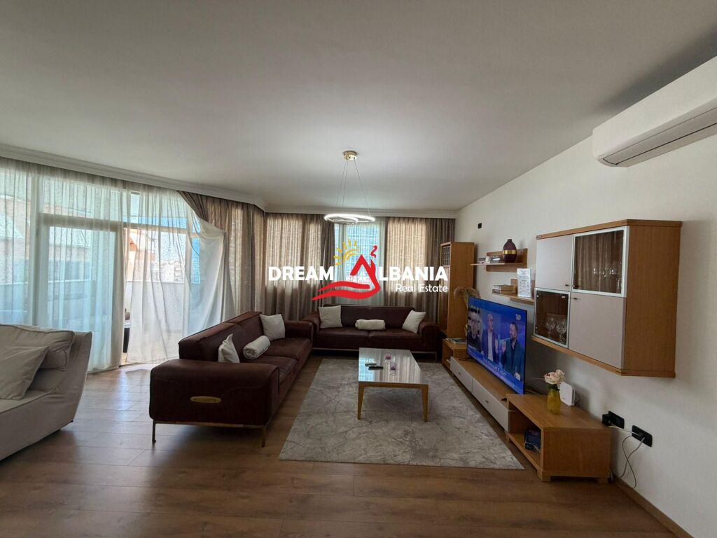 Apartament 3+1+2  me qera tek komuna e parisit prane kompleksit Kika (ID 4231259)