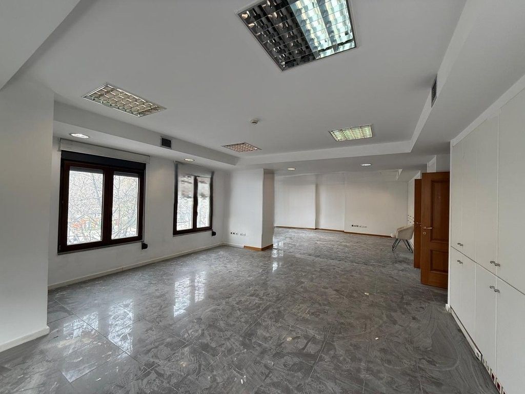 COMMERCIAL/OFFICE SPACE FOR RENT, ELBASAN STREET, TIRANA!