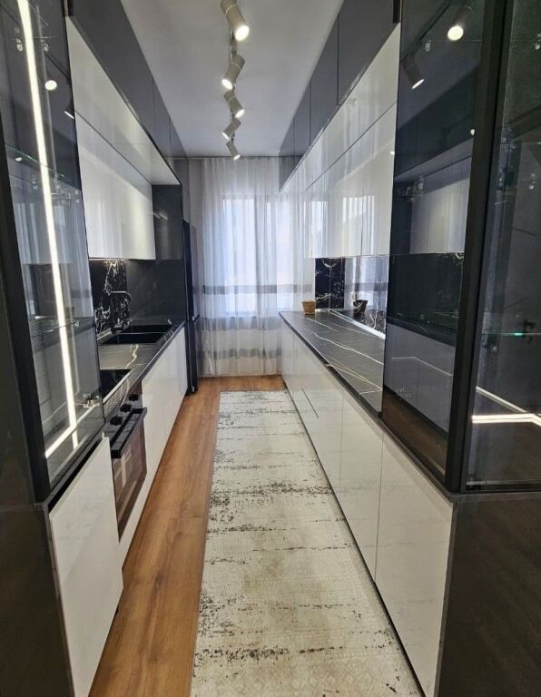 Shitet apartament 2+1+2 tek Pallati me Shigjeta