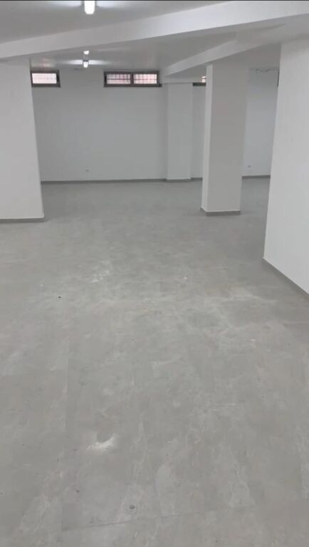 Jepet me Qera ose Shitet Ambjent Biznesi Plazh Durres