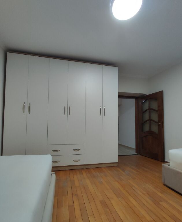 Qera | Apartament 2 + 1 | Rruga Fortuzi | 800 €/muaj