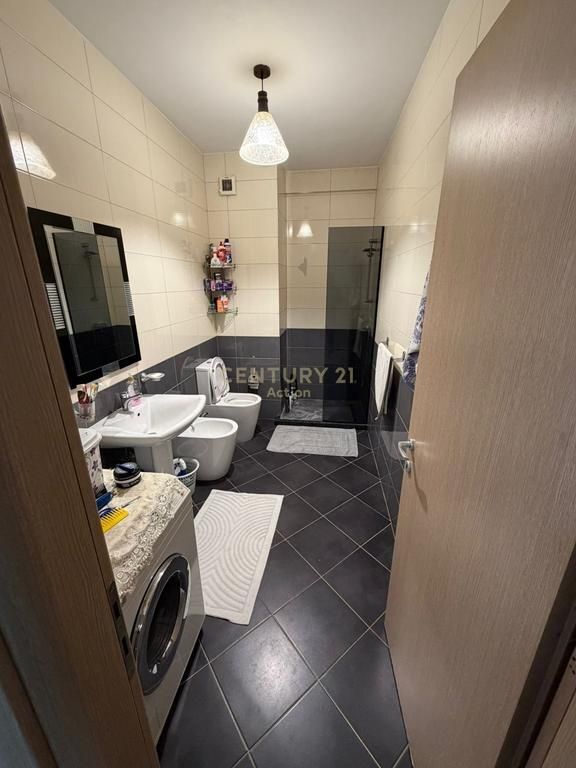 For sale 1+1 at Gener 2 on “Jordan Misja” street.