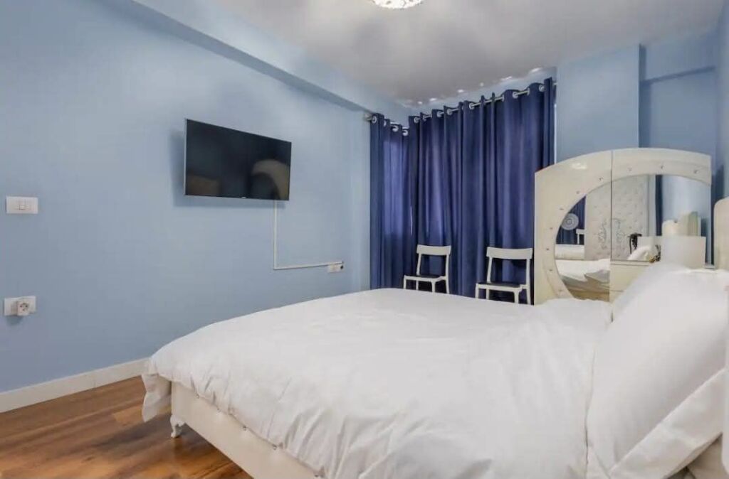 FOR RENT 2+1 APARTMENT - WILSON SQUARE, TIRANA