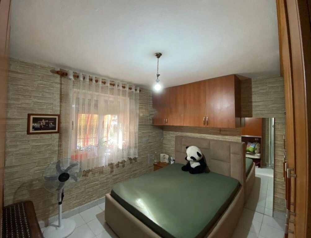 Shitet apartament 1+1 tek Selvia, pranë shkollës “Siri Kodra”!