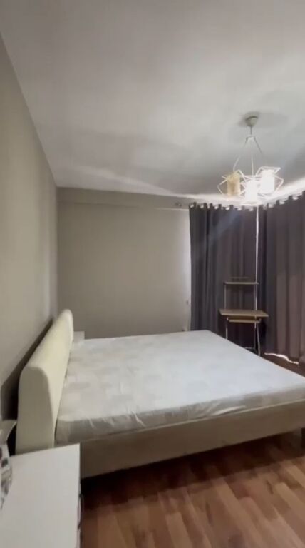 Fusha aviacionit , 3+1+verande per qera